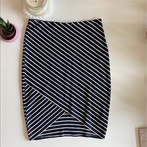 Dex Body con Striped Stretchy Skirt